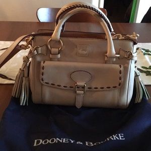 Dooney & Bourke bag